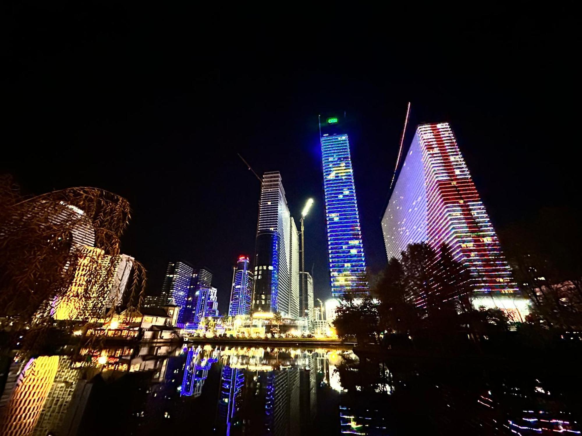 Orbi Lux Studio Batumi Exteriör bild